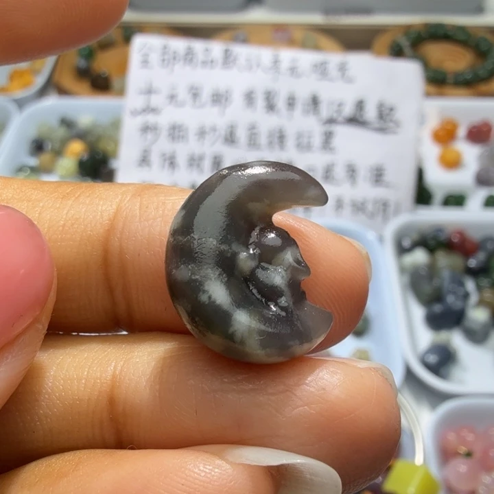 和田玉未镶嵌珠宝奇石