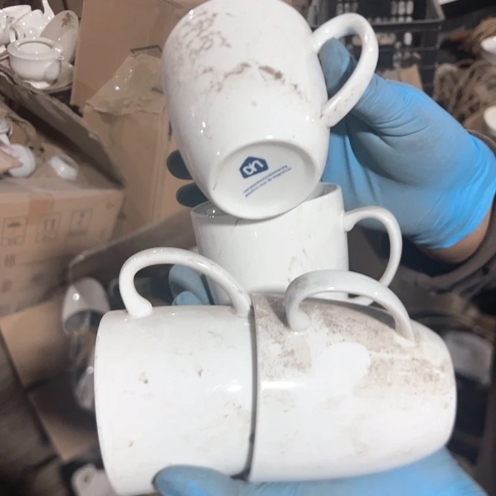 摆件陶瓷盘子碗啥都有