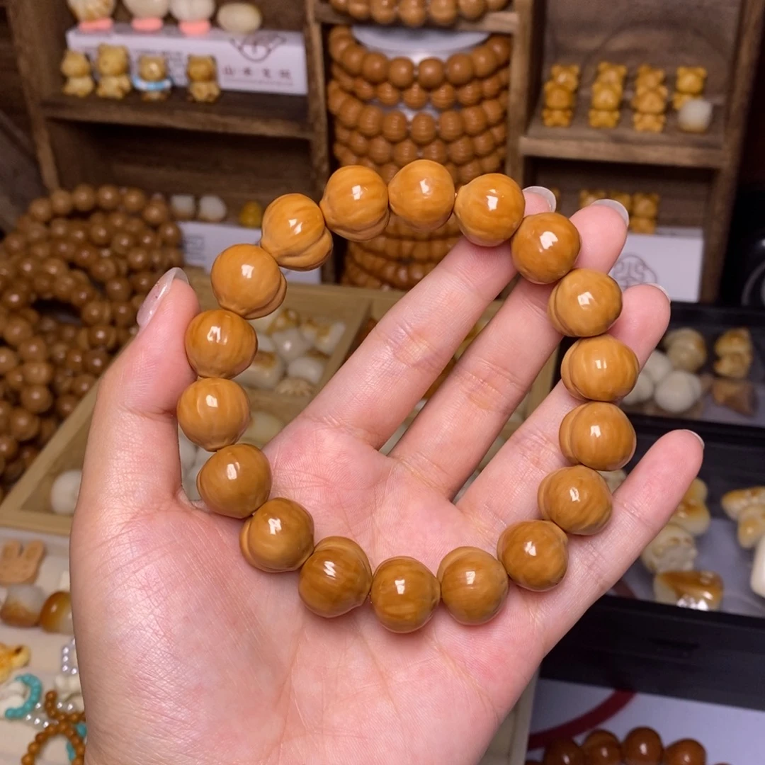 吊坠猴头核桃15屁桃手钏