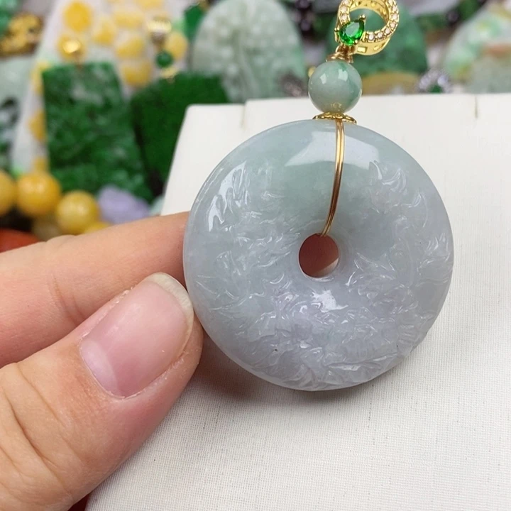 吊坠(赠链)未镶嵌翡翠