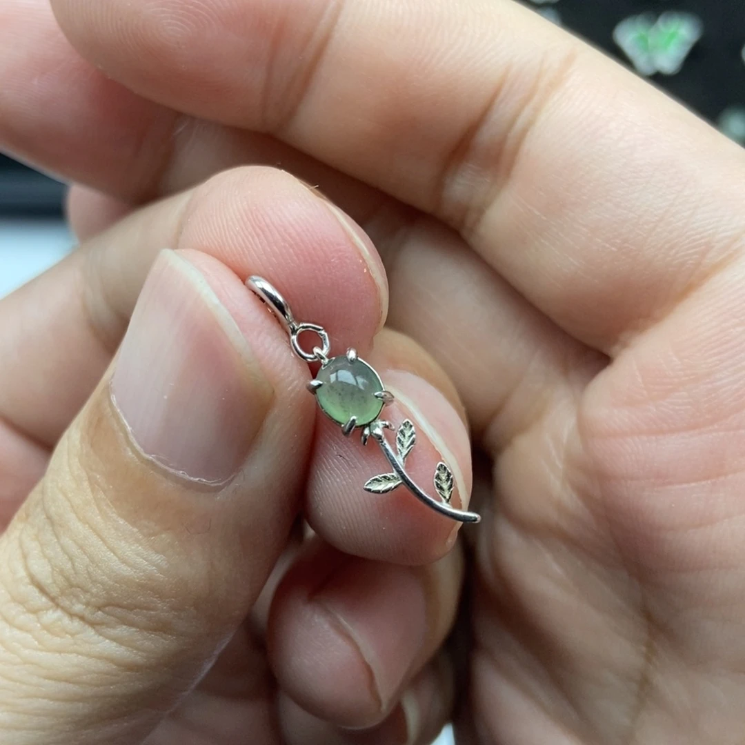 翡翠银S925镶嵌颈饰