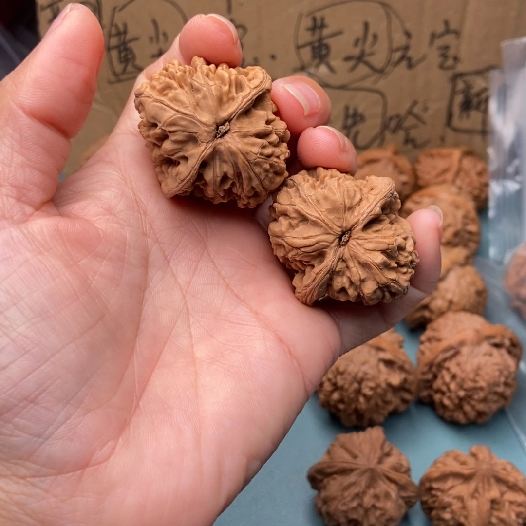 筠***鍅吊坠文玩核桃野生47