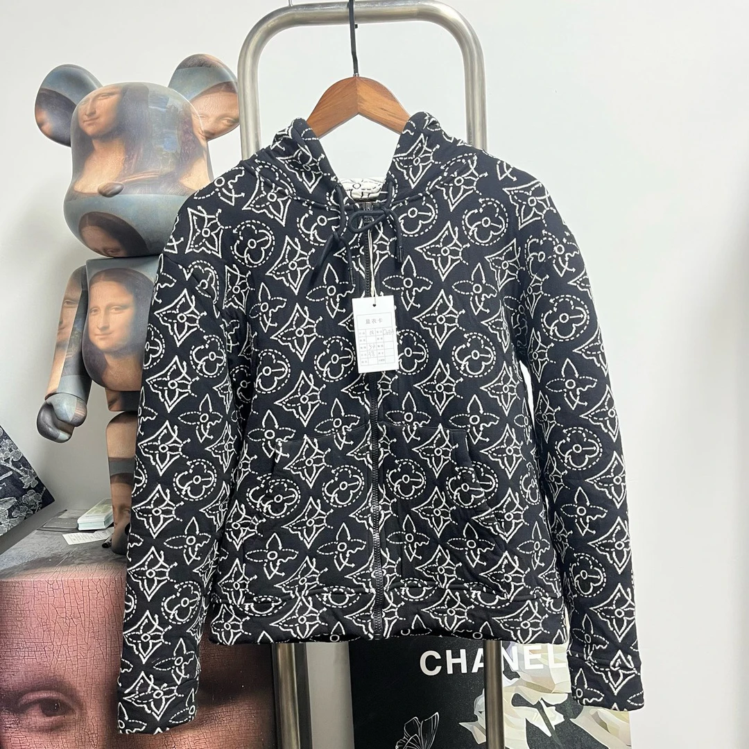 99新 LouisVuitton/路易威登 满印nba棉服外套 尺码M衣长58胸围54