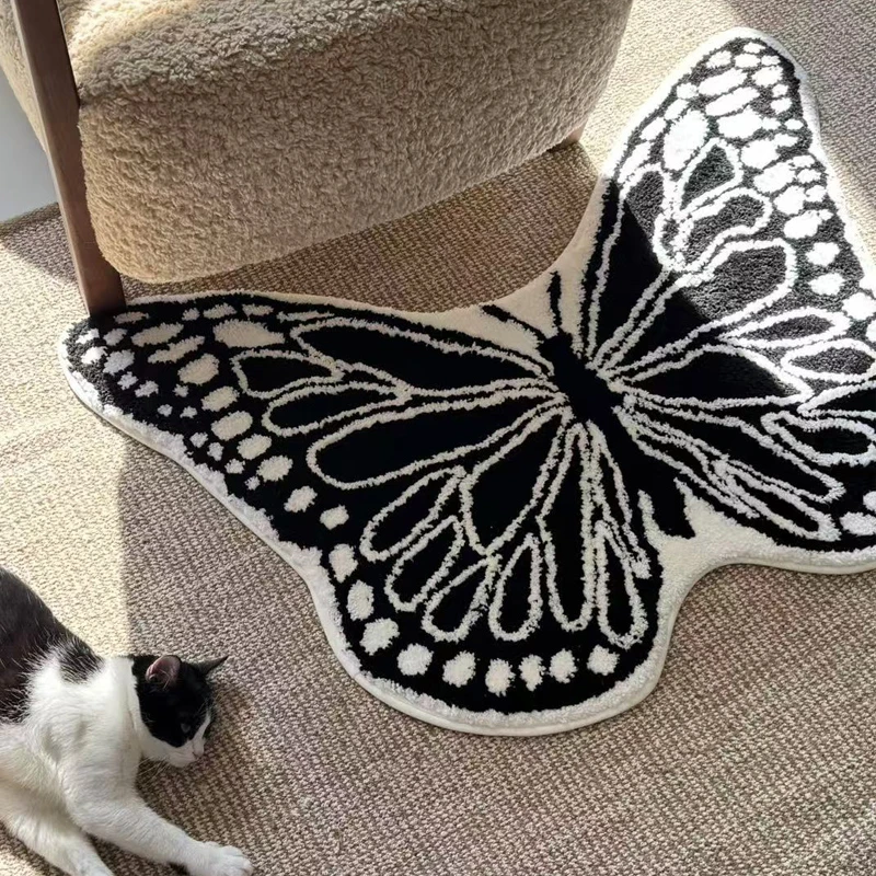 【两-只-羊】设计师款高级植绒地毯黑色蝴蝶简约轻奢装饰毯茶几地垫