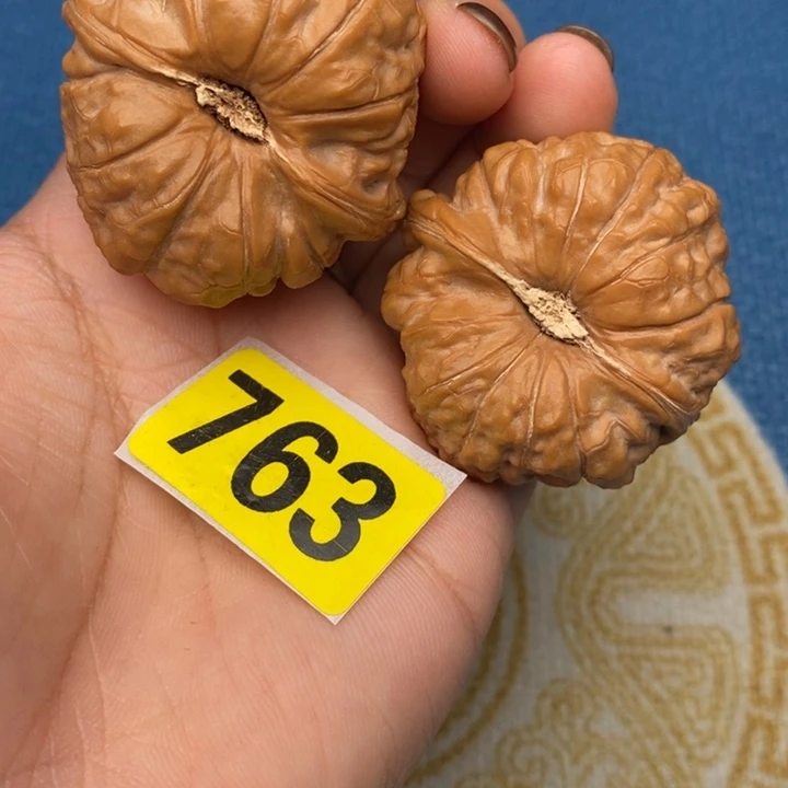 文玩核桃吊坠核桃