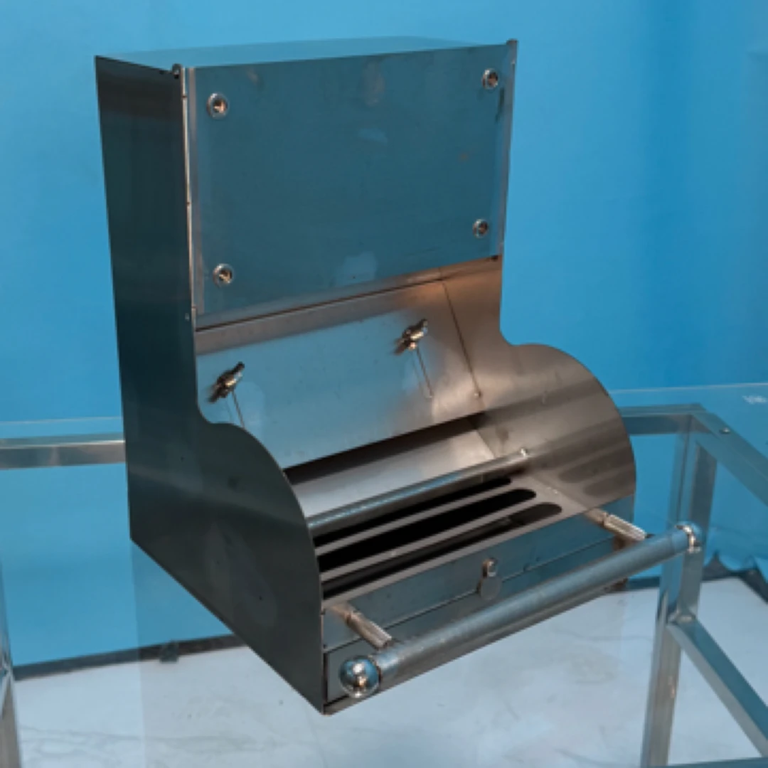 304不锈钢大型鹦鹉食盒防飞溅自动下料器防溅外挂鹦鹉喂食器