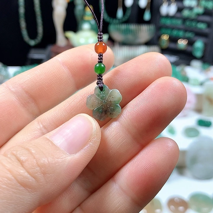 未镶嵌独山玉颈饰