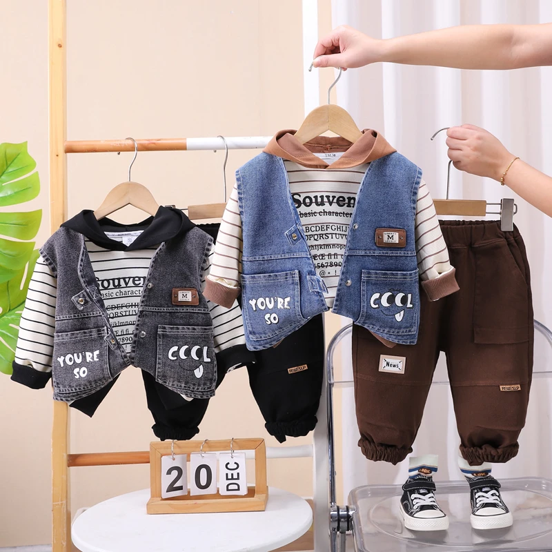 秋季字母条纹休闲风春秋男套装男童韩版外套洋气休闲