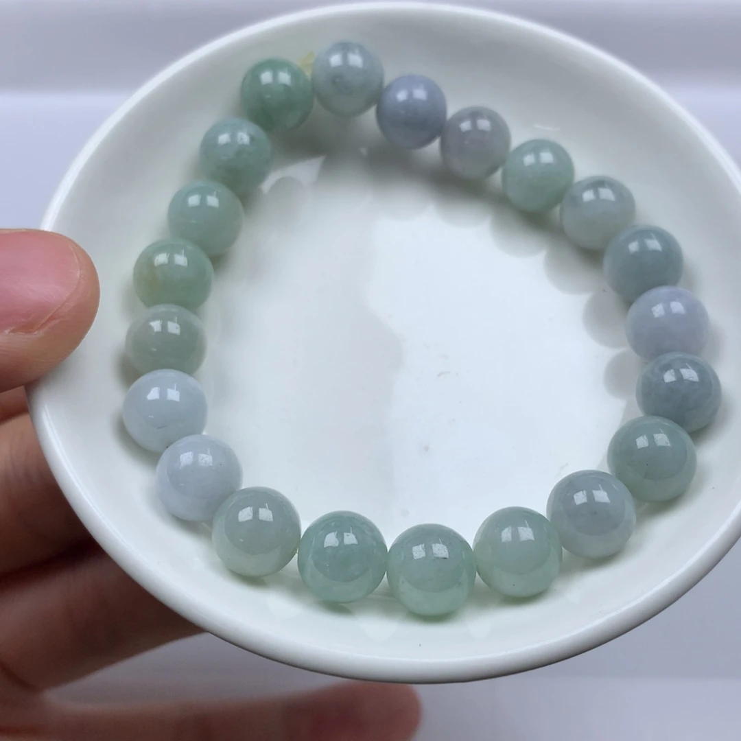 翡翠颈饰未镶嵌卡9➕。单圈