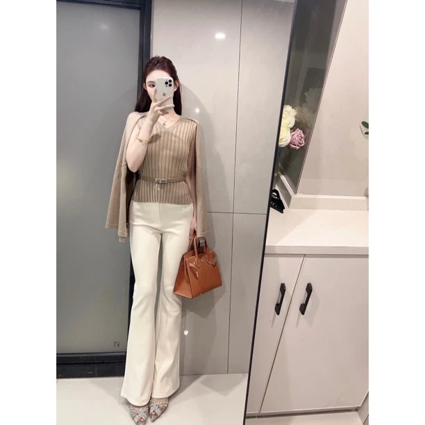 拼接披肩假两件v领无袖针织衫女秋季御姐修身收腰设计感气质上衣