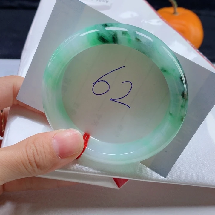 翡翠手镯未镶嵌54正