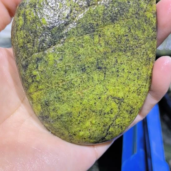 相***生藏玉药王石原石一个