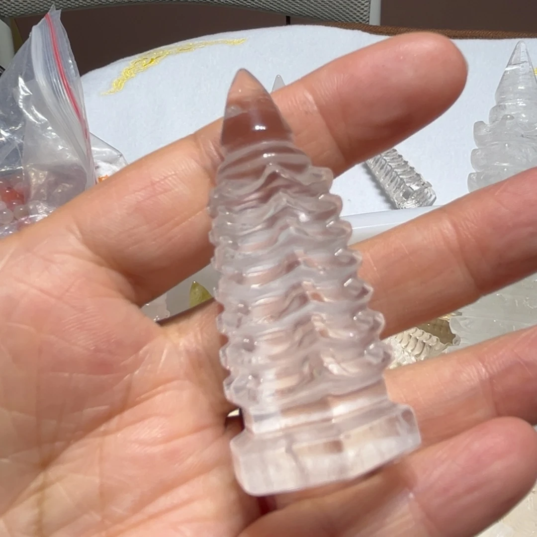 水晶珠宝半成品未镶嵌王**儿摆件