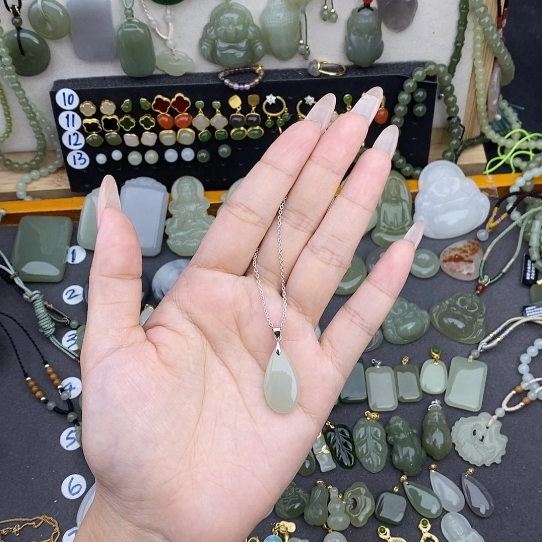 和田玉银S925镶嵌吊坠(赠链)