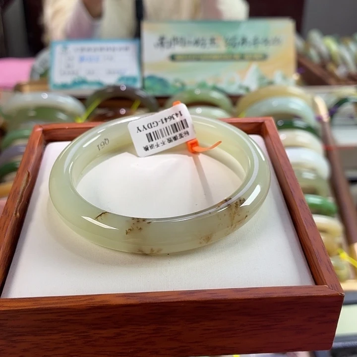 和田玉未镶嵌手镯53。60/61