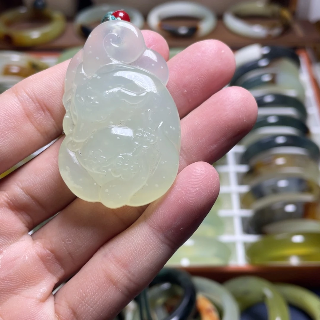 透闪石-蛇纹石玉未镶嵌手镯