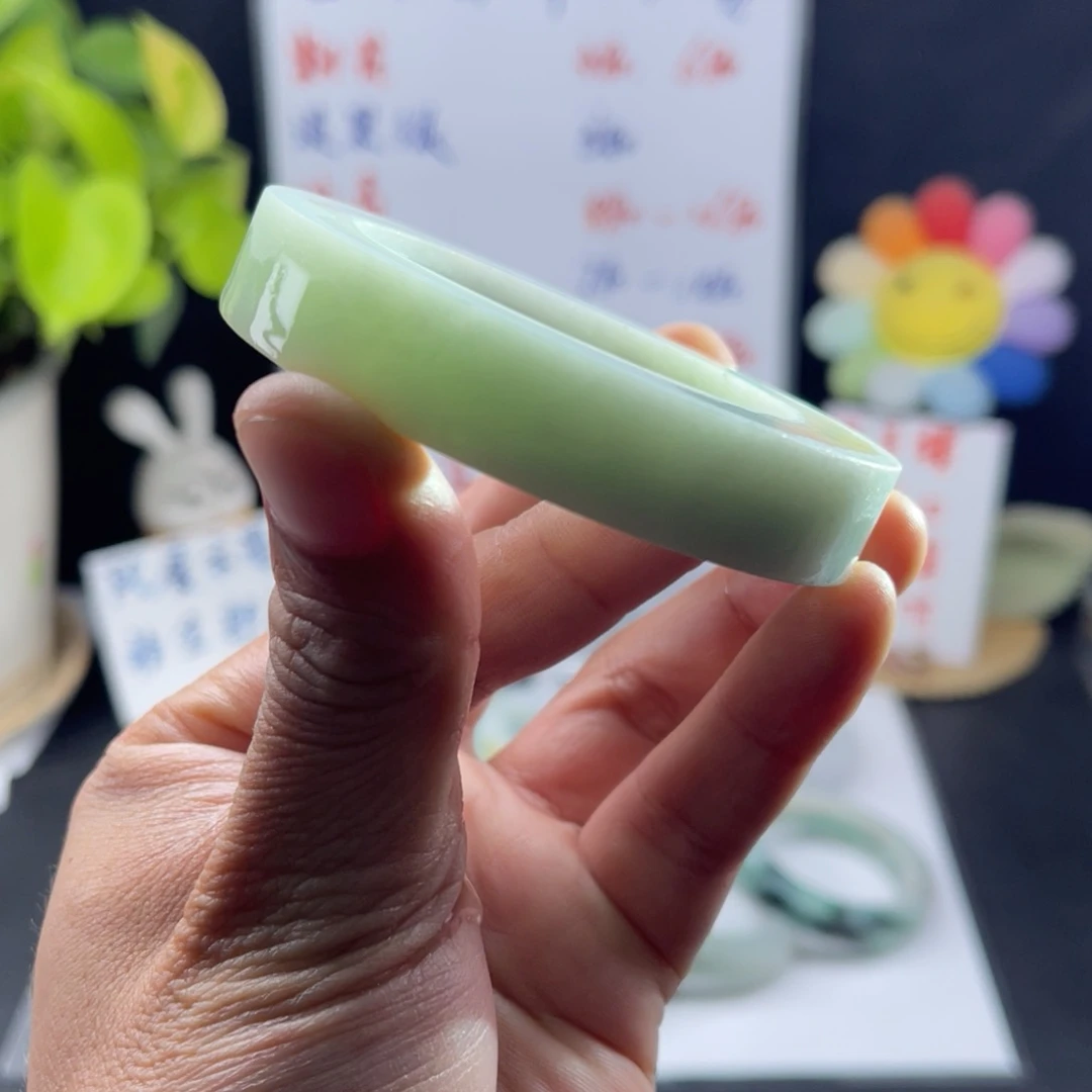 【闪购商品】定制翡翠51-56正圈未镶嵌手镯