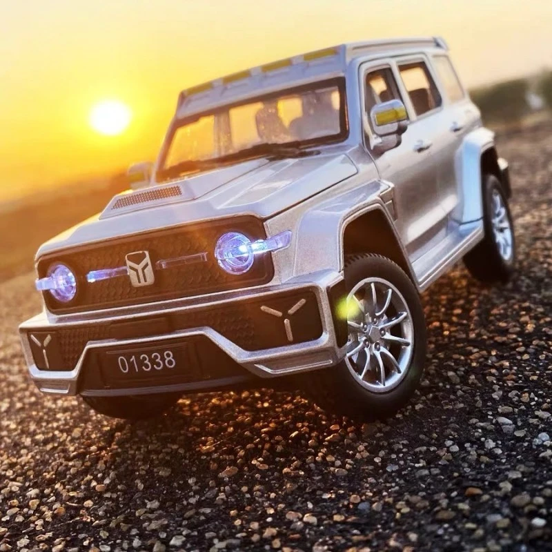 坦克300合金车模型仿真汽车模型玩具车1:24精致收藏摆件礼品