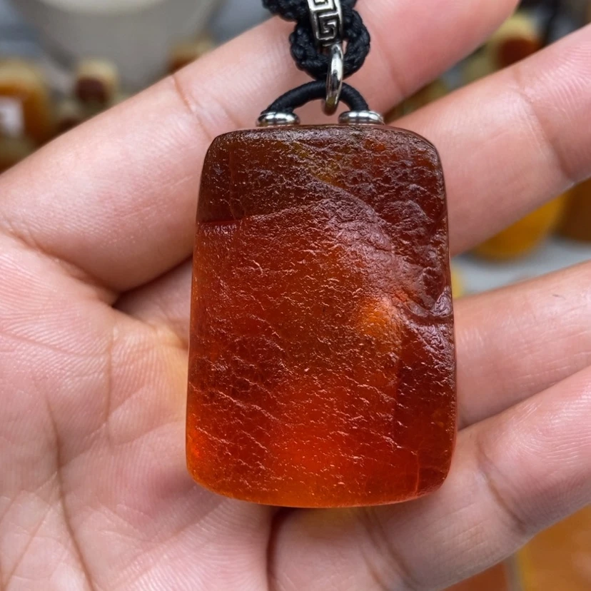 【闪购商品】琥珀颈饰未镶嵌