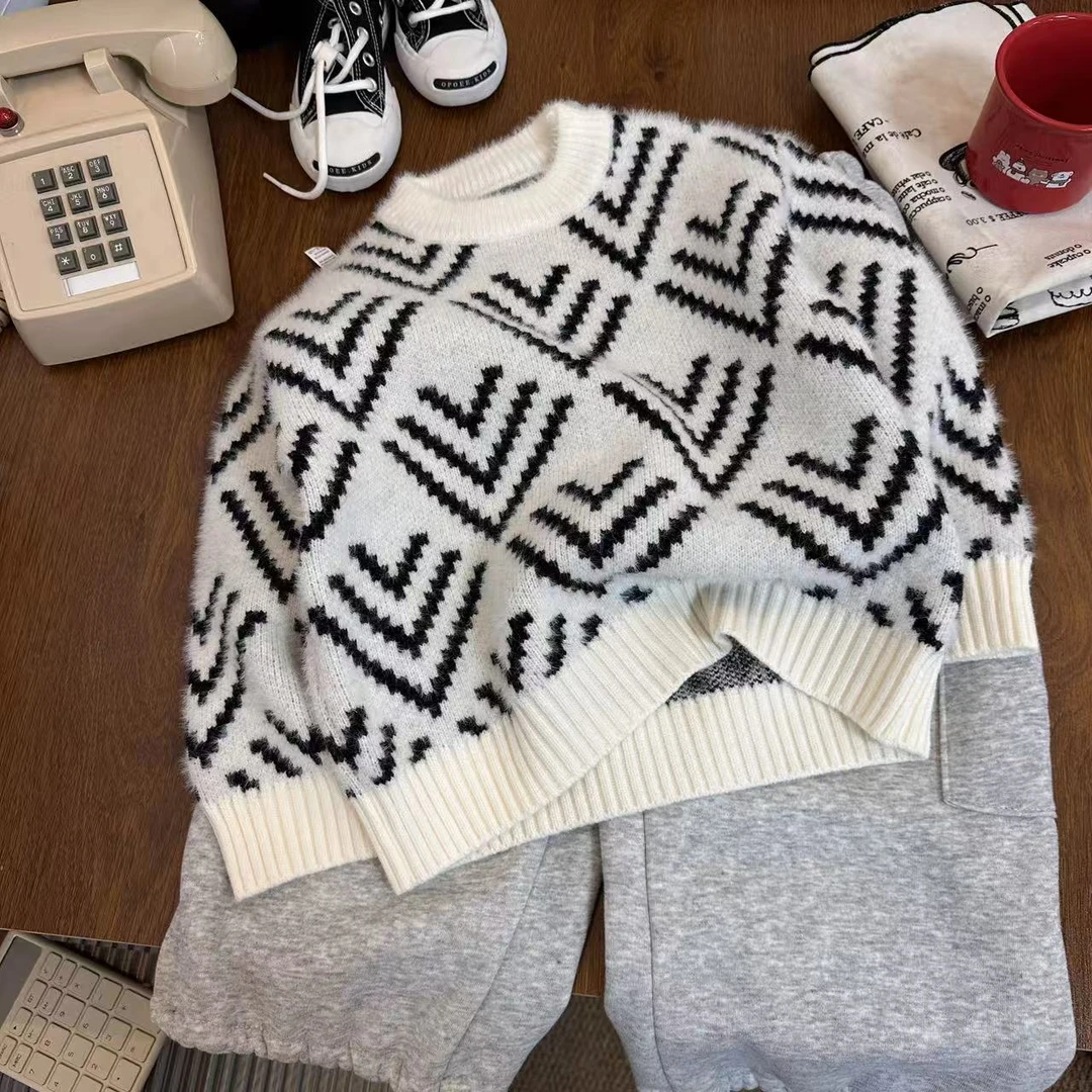 A5403男女童时髦洋气个性休闲秋冬季箭头毛毛圆领毛衣