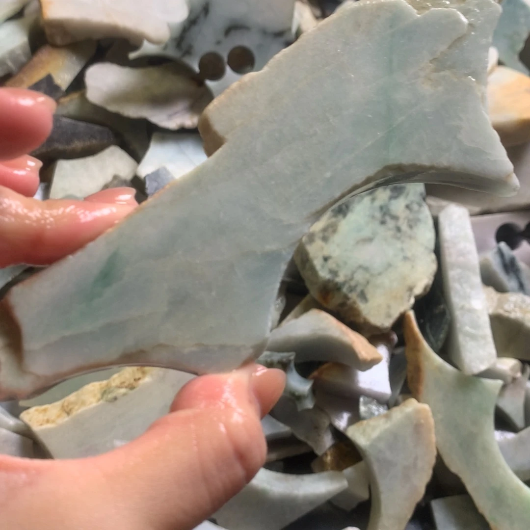 翡翠颈饰未镶嵌缅甸翡翠