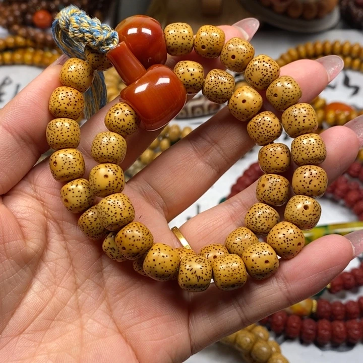 吊坠星月菩提黄金籽