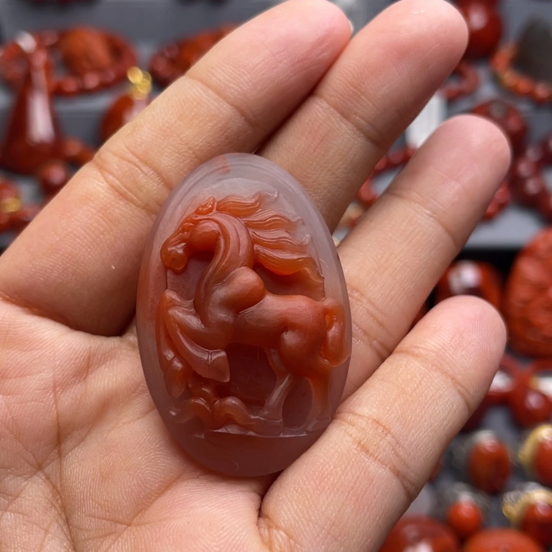 南红玛瑙未镶嵌珠宝奇石马牌吊坠
