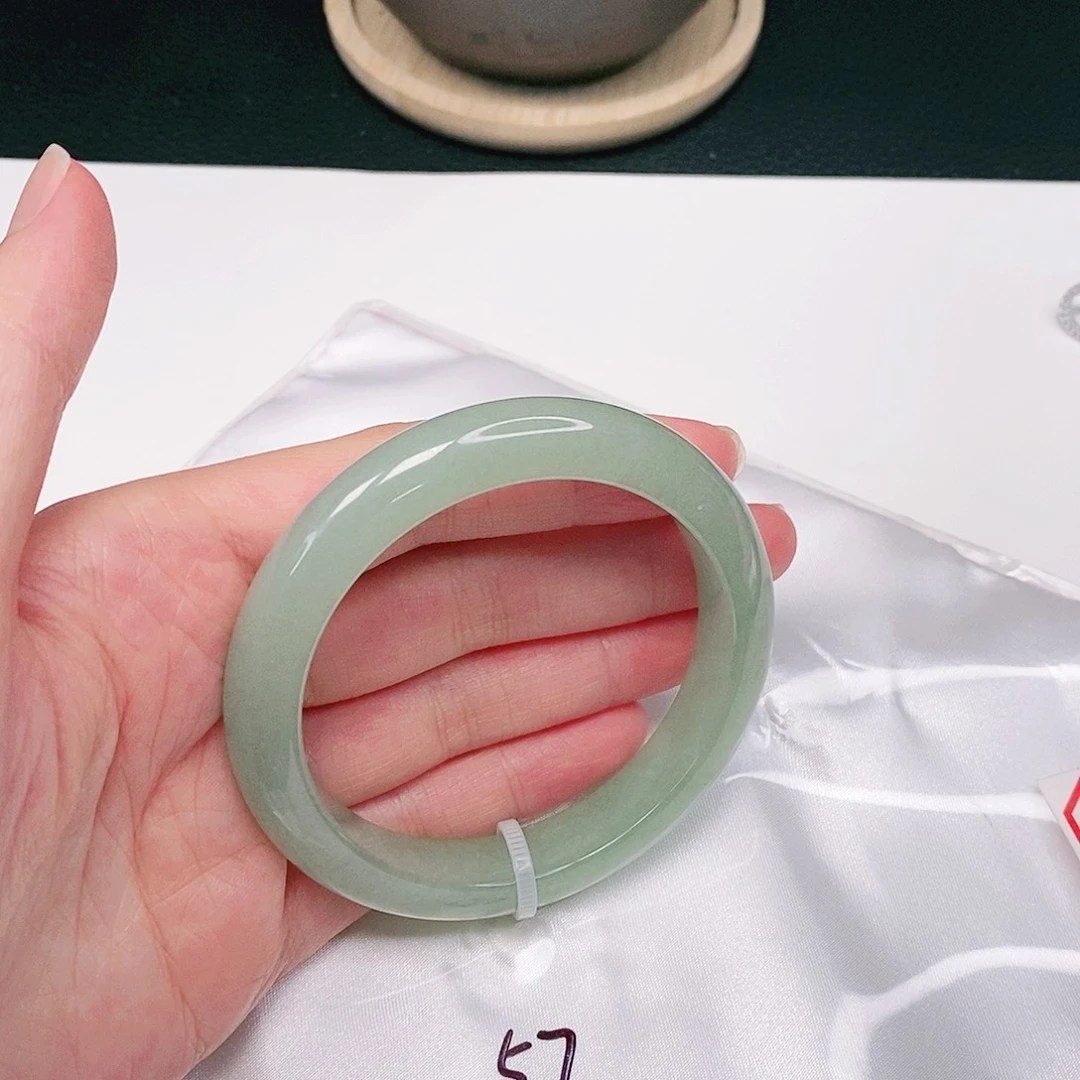 【闪购商品】翡翠手镯未镶嵌正圈