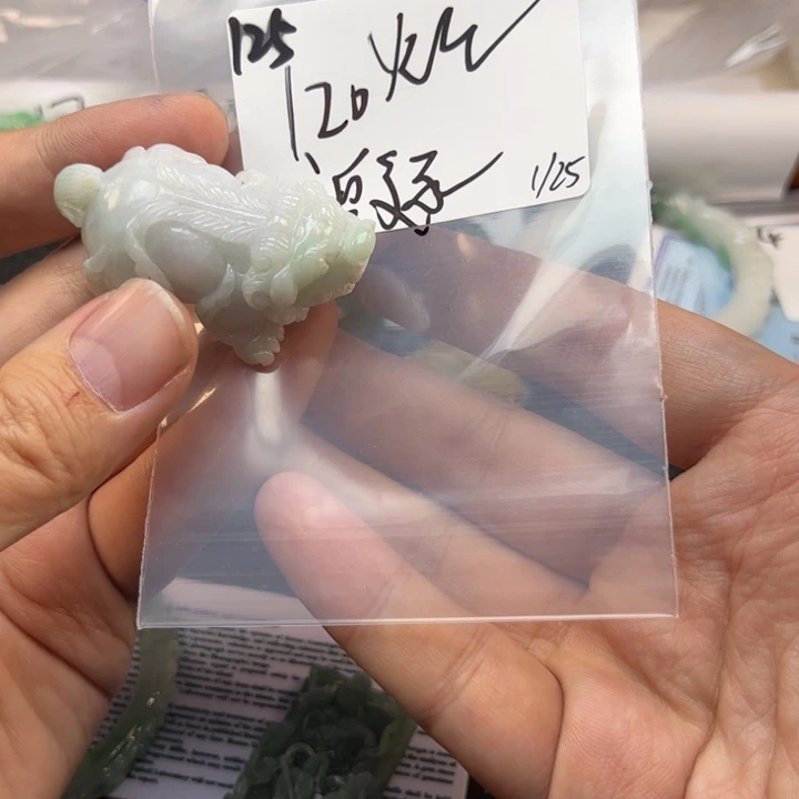 翡翠戒指未镶嵌追*