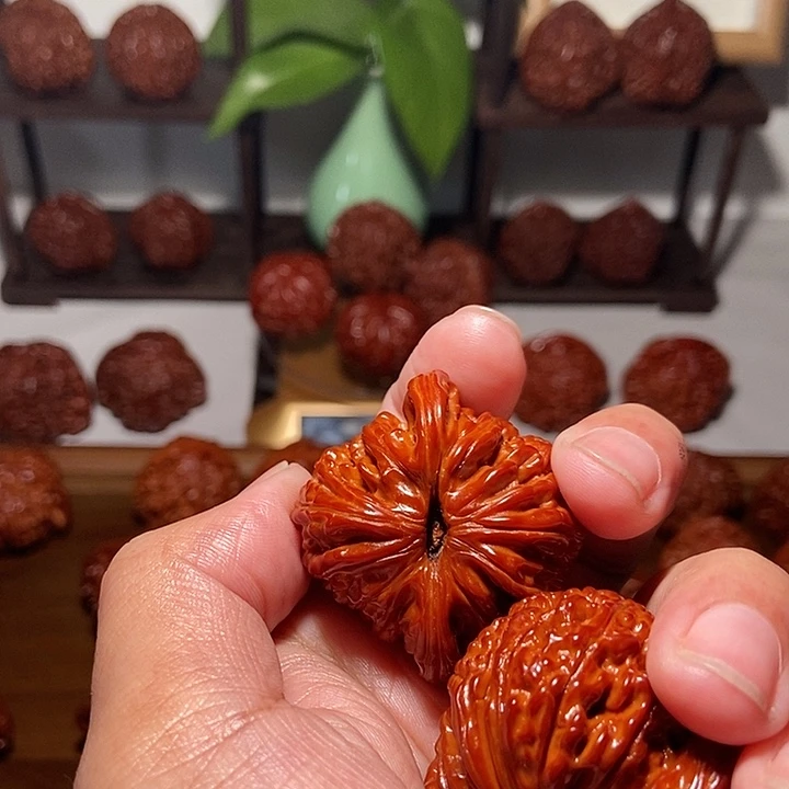 君***下吊坠文玩核桃四座楼