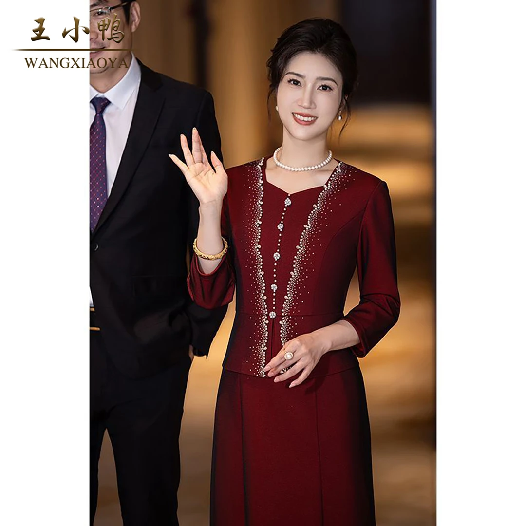 王小鸭高端优雅婚宴礼服裙女2026春季新款修身妈妈装连衣裙轻奢