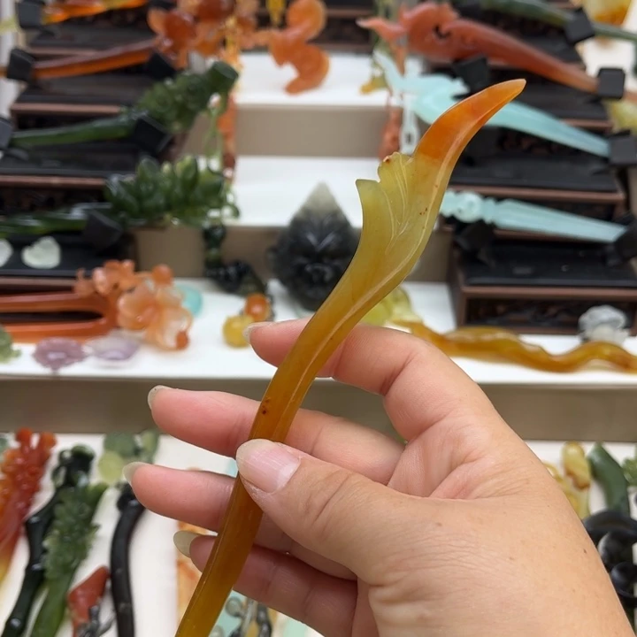 蛇纹石玉未镶嵌岫玉发簪