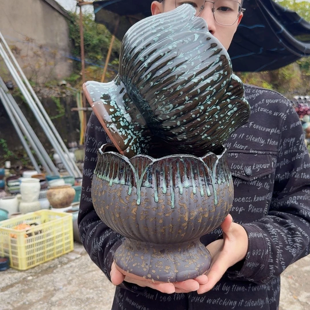 紫砂花盆口20高19.5（两个颜色莲花