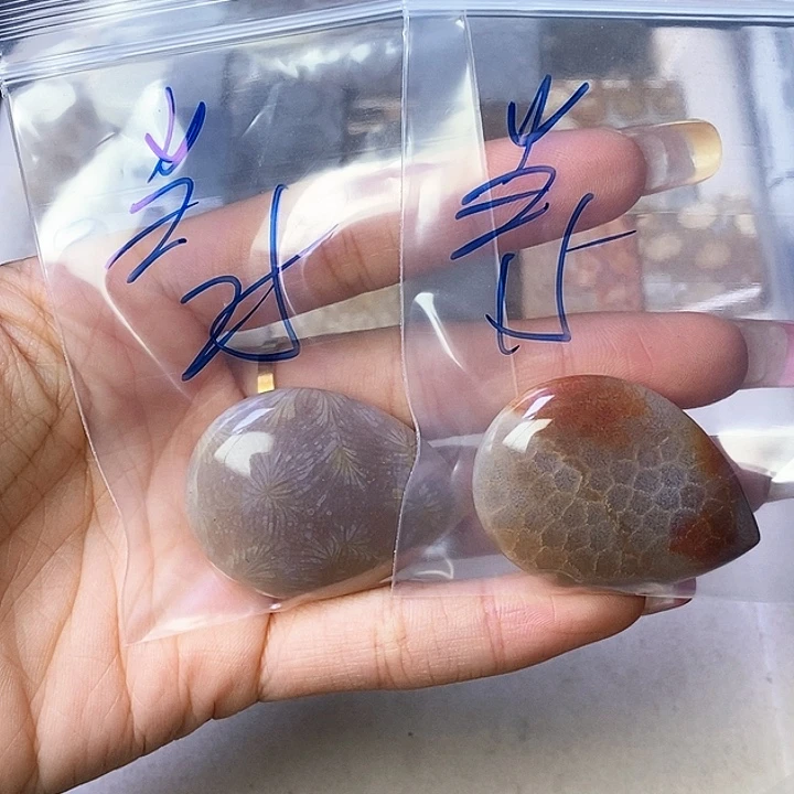 硅化玉颈饰合金当***袭