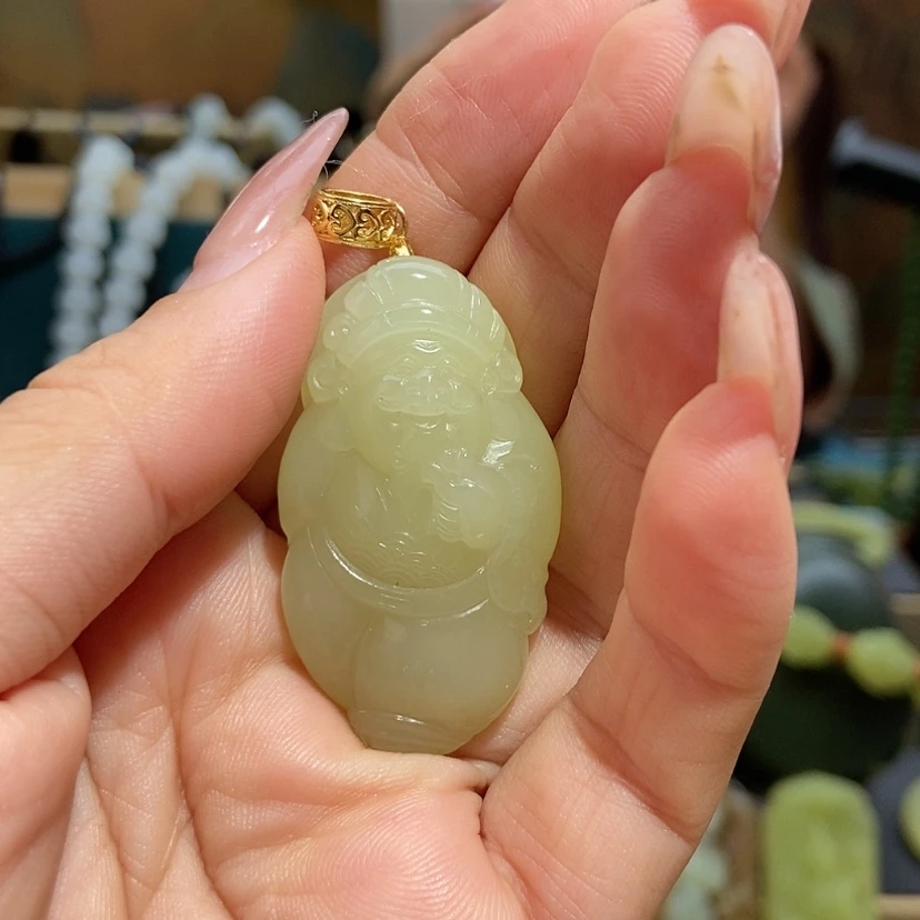 【闪购商品】颈饰未镶嵌和田玉（糖玉）