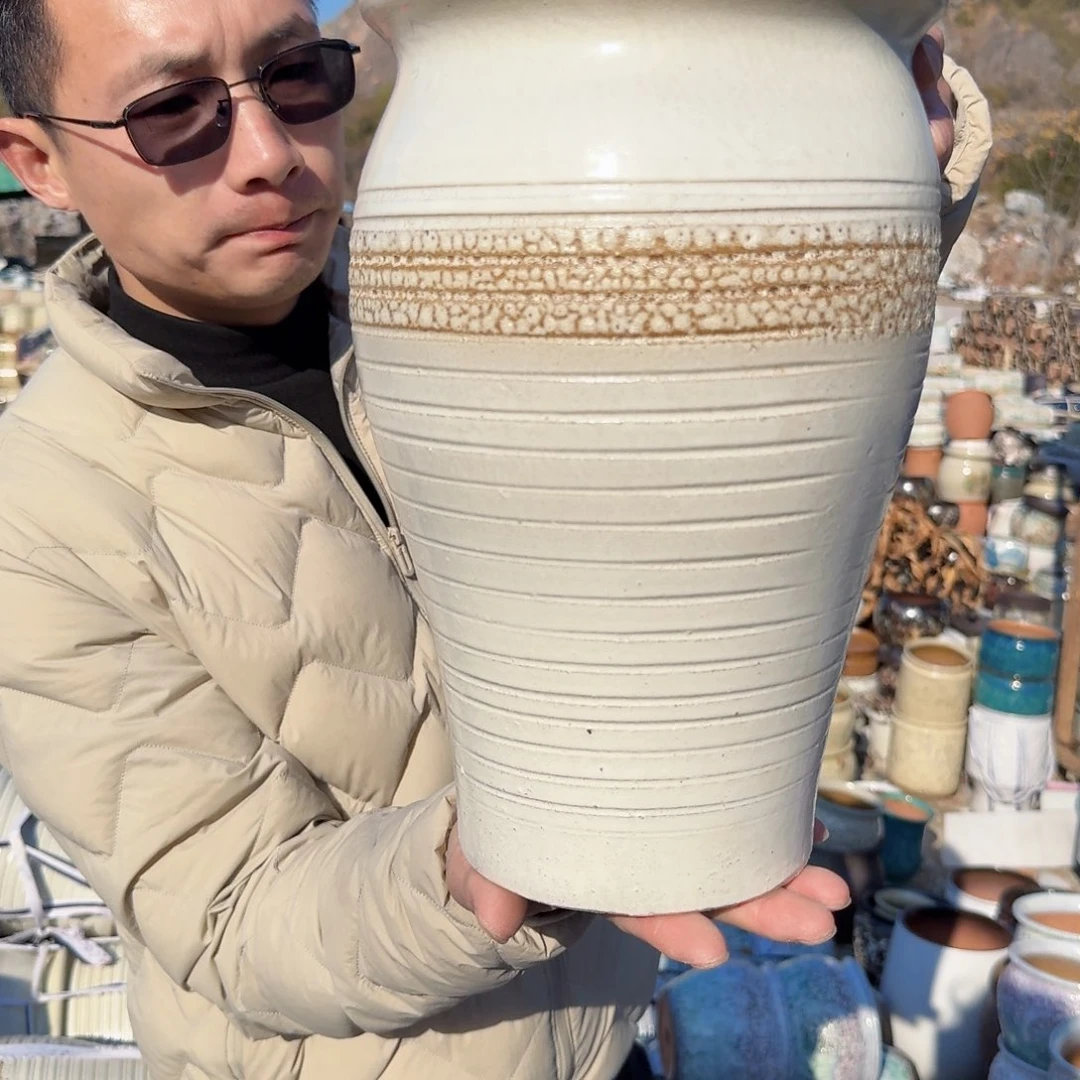 紫砂花盆口20高31（一个美人鱼圈圈白色