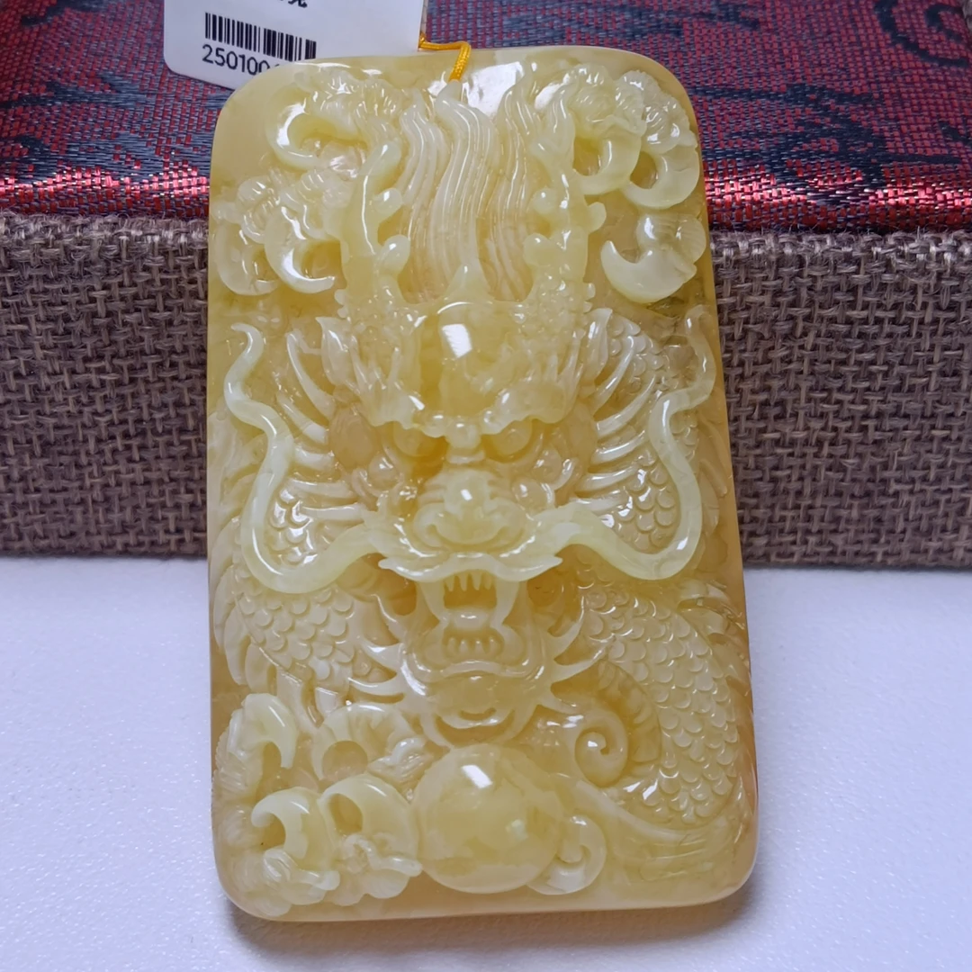 天然蜜蜡大龙牌吊坠~大师工精雕~霸气侧漏（69*42*20）~4425