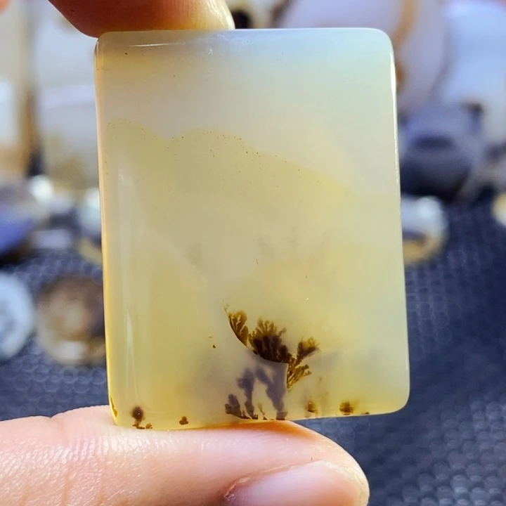 玛瑙/玉髓未镶嵌珠宝半成品