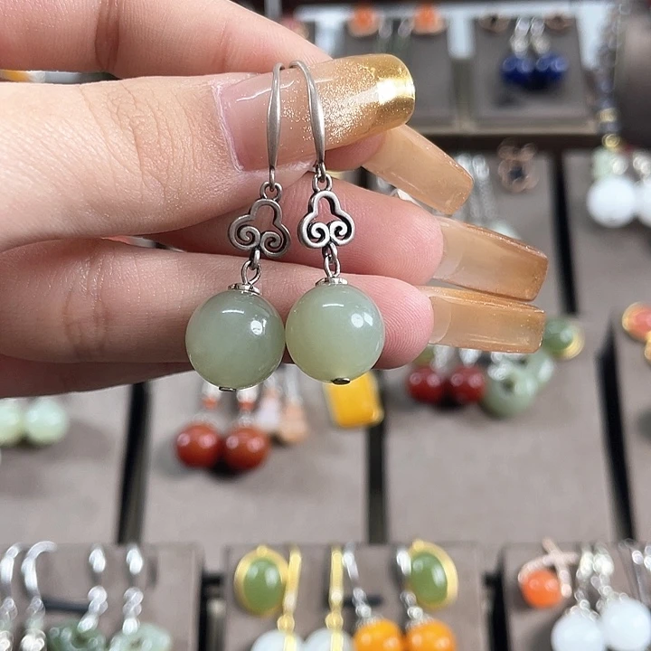 和田玉耳饰银S925镶嵌12左右