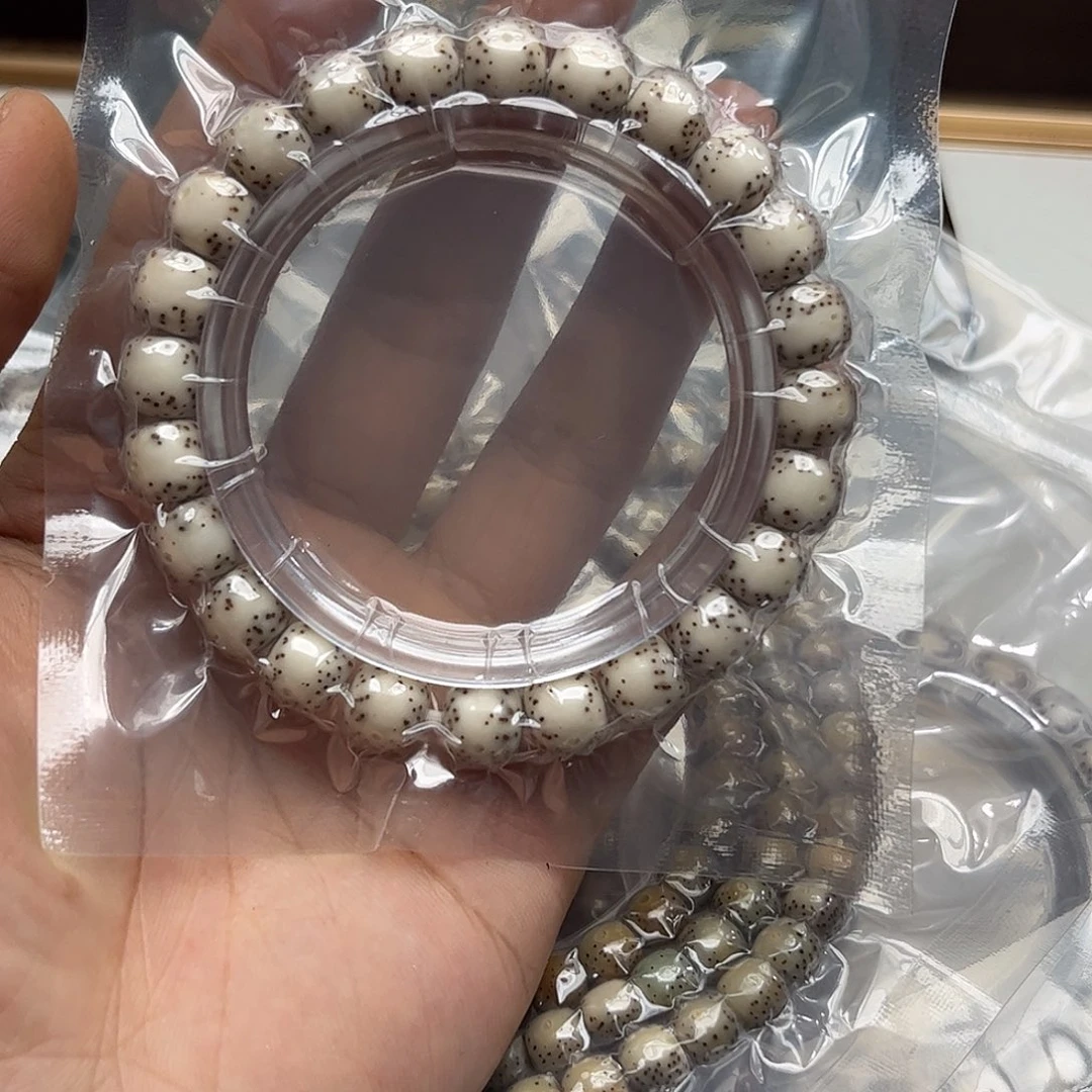 吊坠星月菩提99。