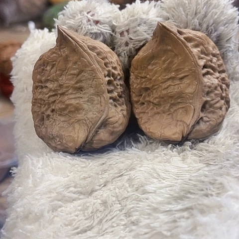 文玩核桃把件半壁带彩36+