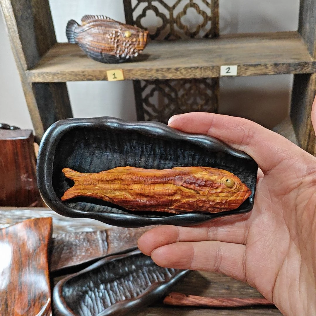 交趾黄檀（大红酸枝）三**南