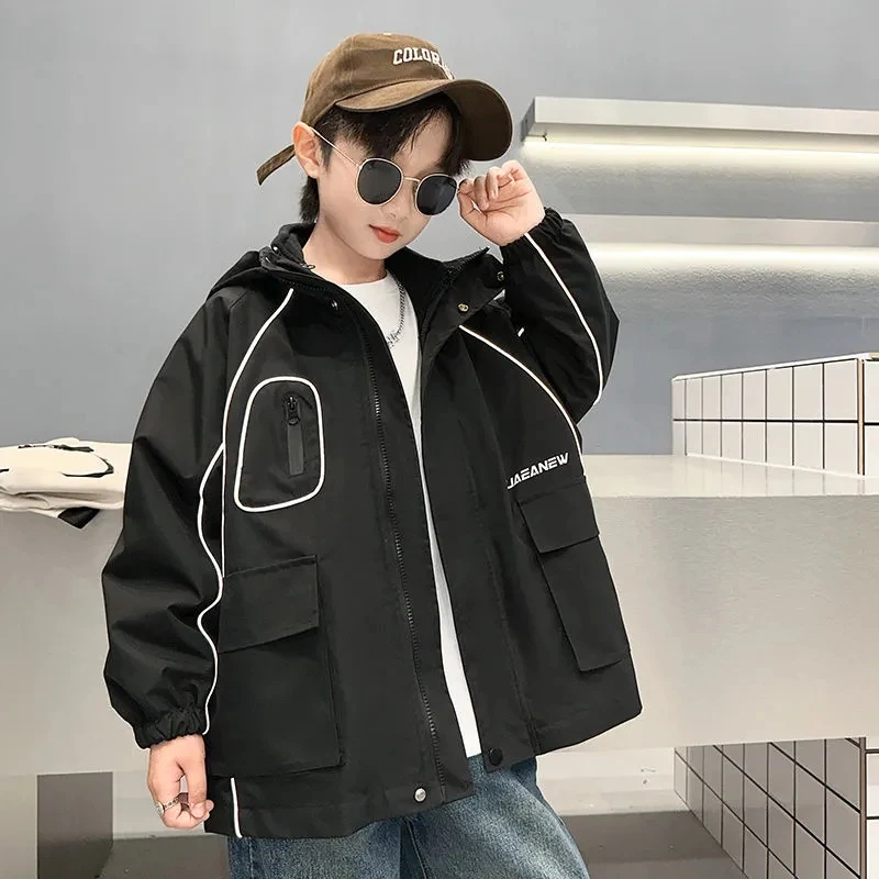 男孩秋装外套2024年新款中大童风衣青少年秋款外套衫外套潮