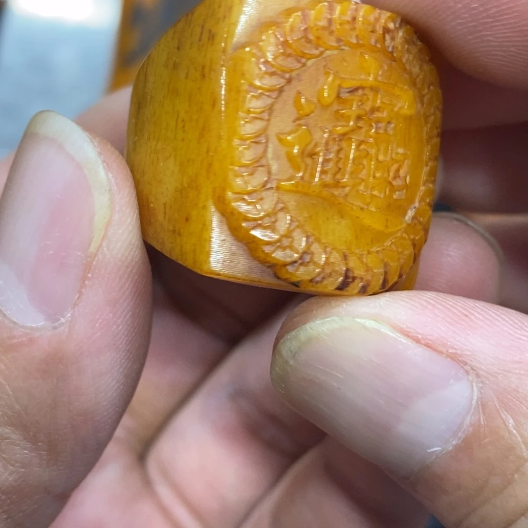 滴血莲花菩提吊坠