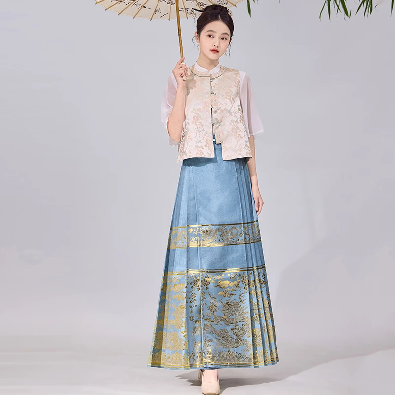 新中式女装气质缎面提花刺绣马甲国风短袖上衣搭配织金马面裙套装