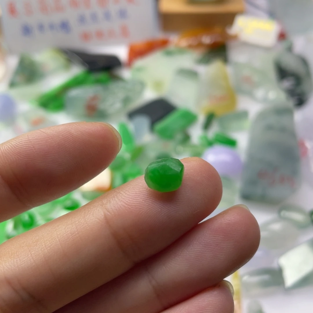 定制翡翠未镶嵌天然缅甸翡翠