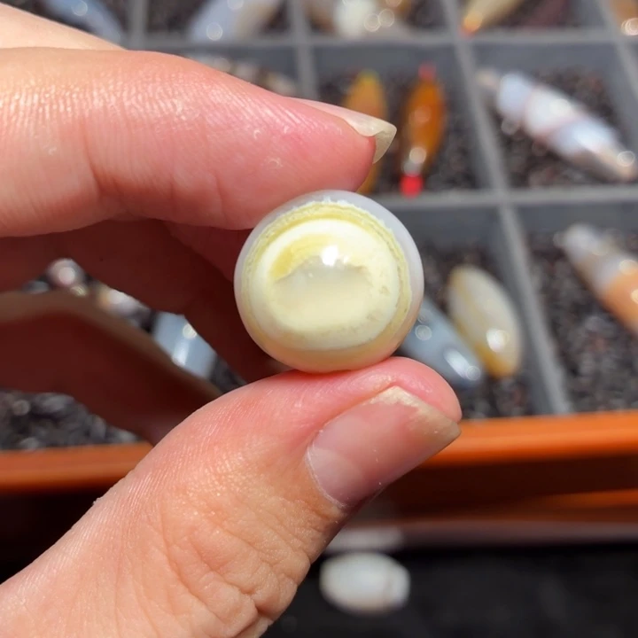 玛瑙/玉髓散珠_HEIMORI 天然天珠 1.8