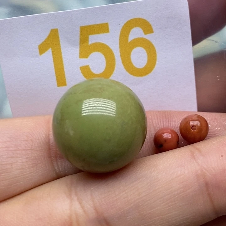 南红玛瑙未镶嵌珠宝奇石