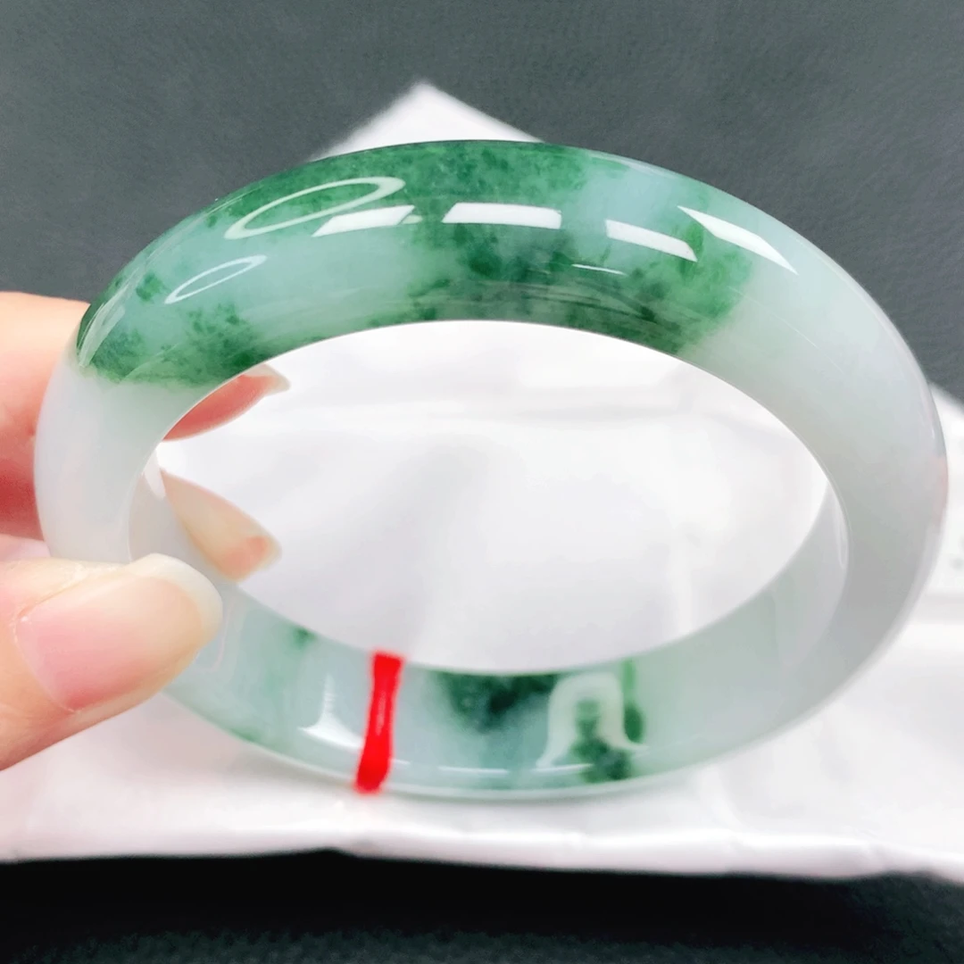 翡翠未镶嵌手镯61圈