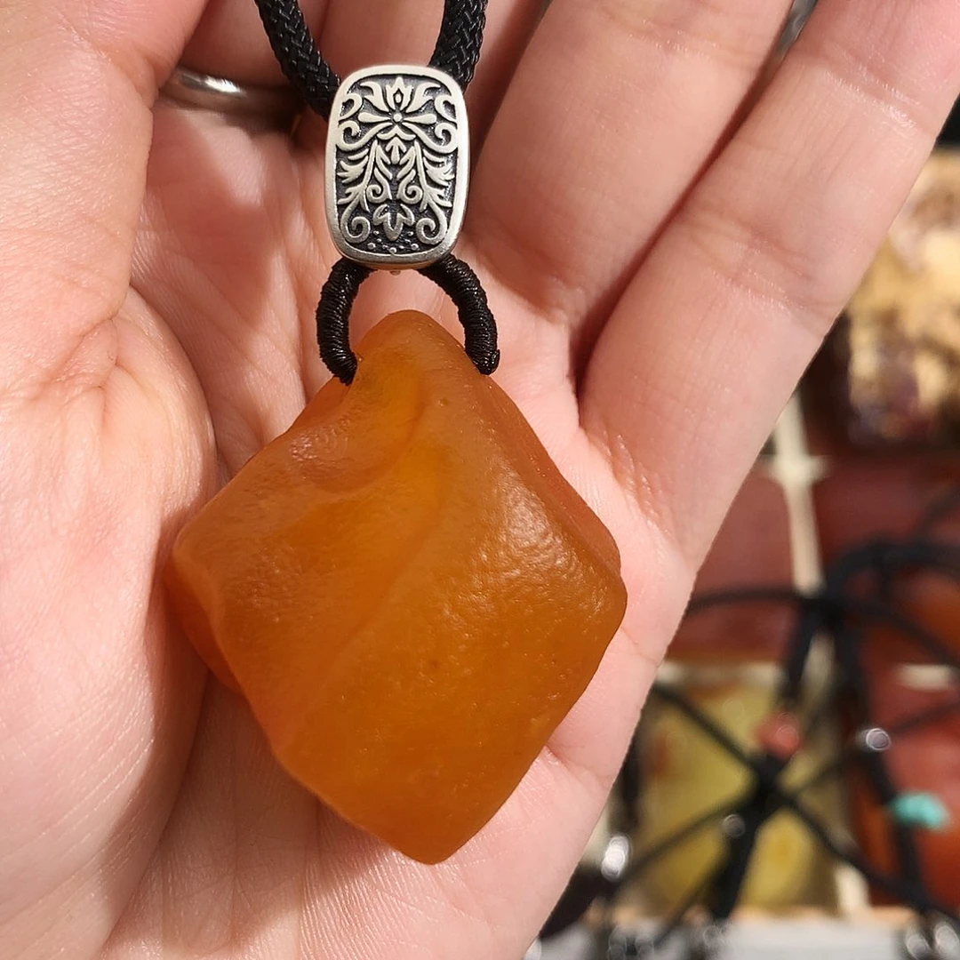 蜜蜡裸石未镶嵌我